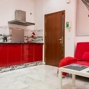 Rg Triana, Calle Castilla Con Patio Apartamento Sevilla